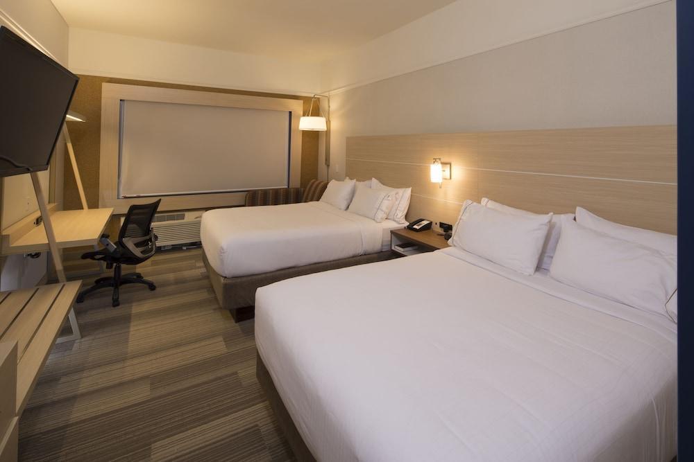 Holiday Inn Express & Suites Alpena - Downtown By Ihg Buitenkant foto