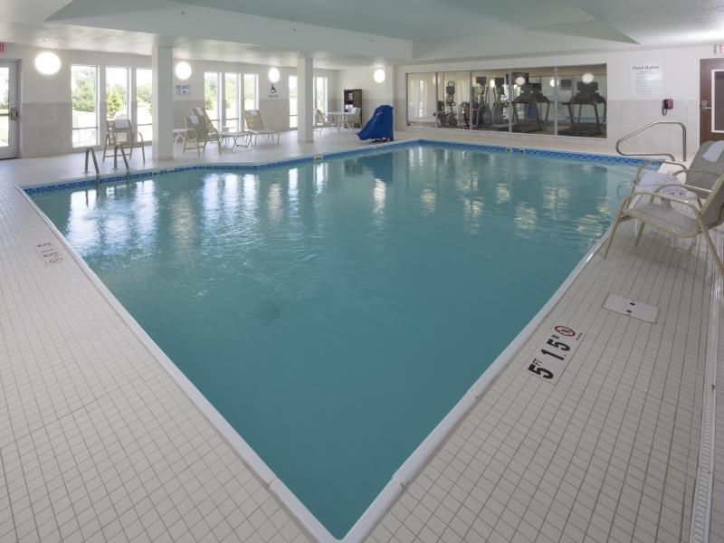 Holiday Inn Express & Suites Alpena - Downtown By Ihg Buitenkant foto