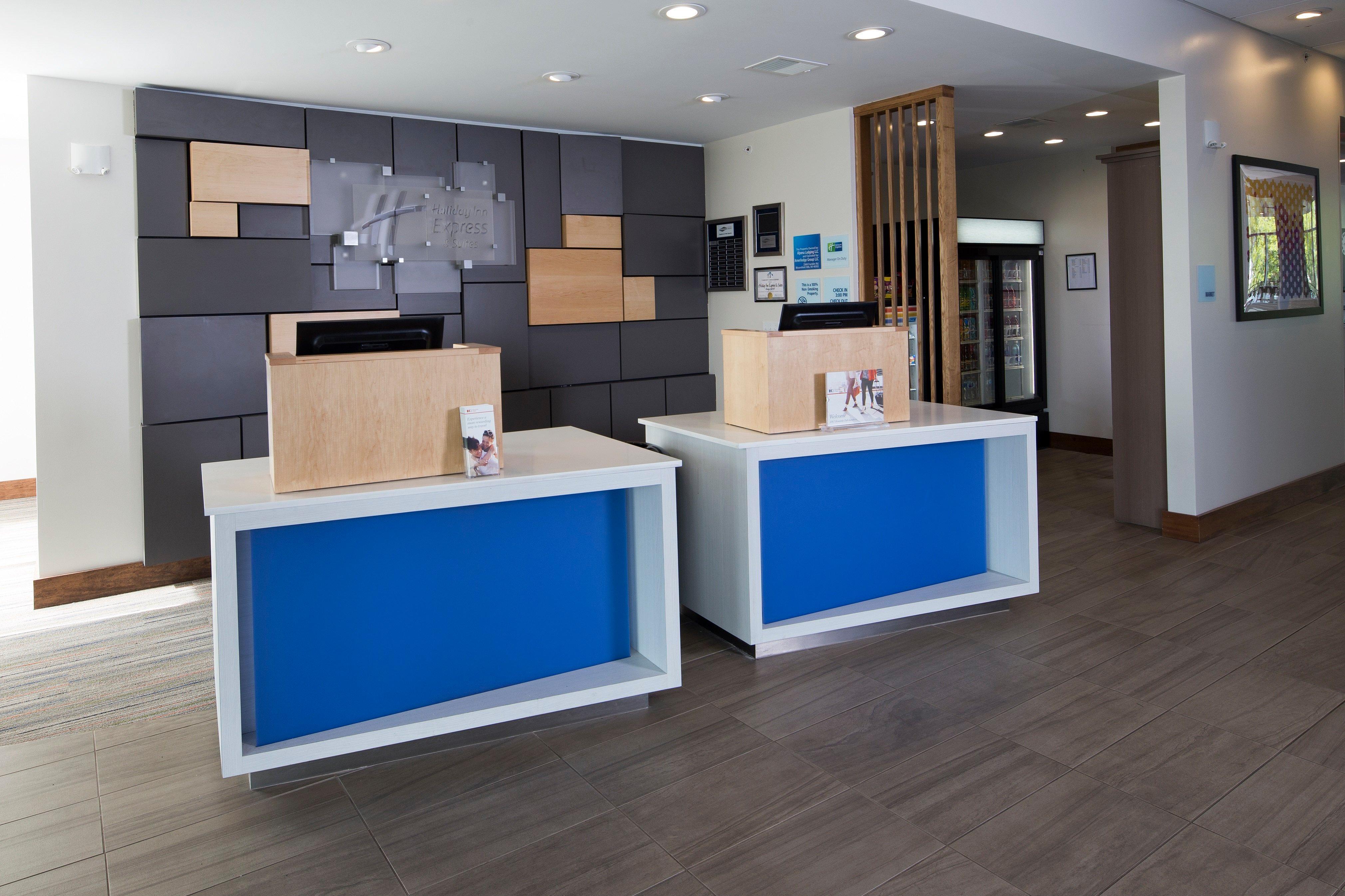 Holiday Inn Express & Suites Alpena - Downtown By Ihg Buitenkant foto